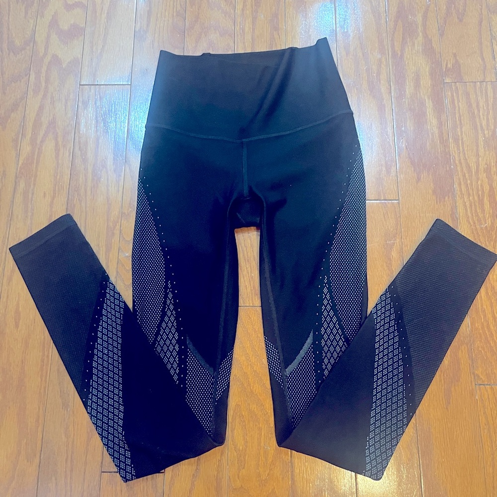 Lululemon tights size 4 ankle length